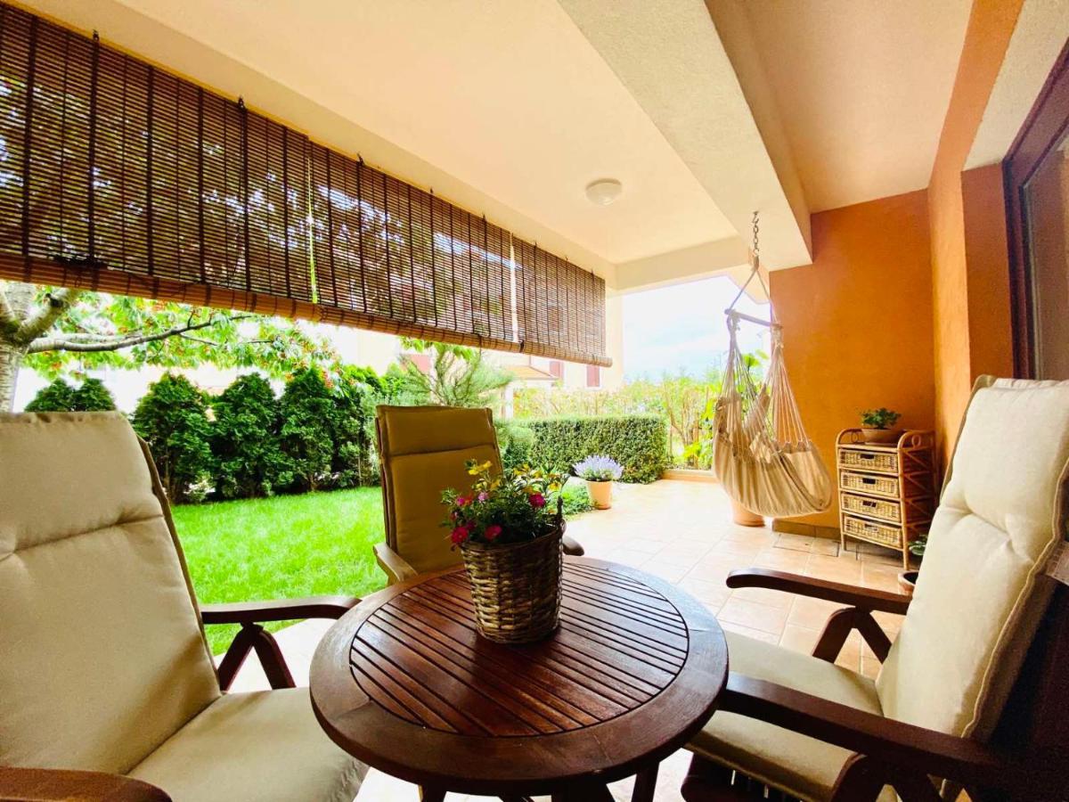 Apartman Rose-2025 Renovated Garden View Porec Esterno foto