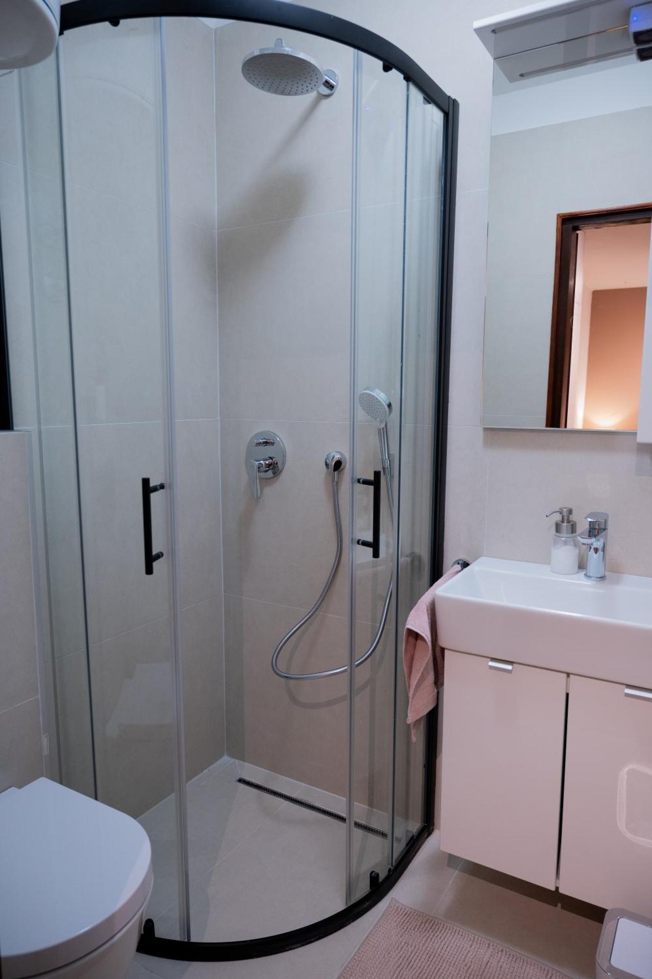 Apartman Rose-2025 Renovated Garden View Porec Esterno foto