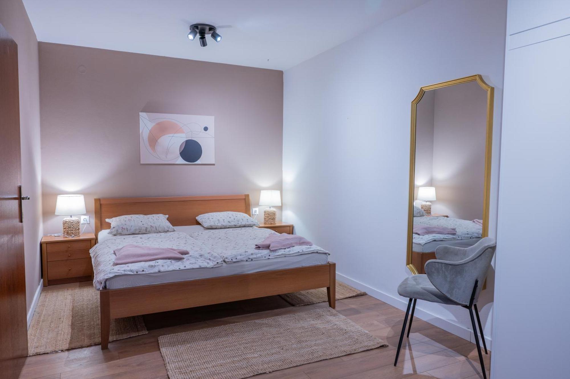 Apartman Rose-2025 Renovated Garden View Porec Esterno foto